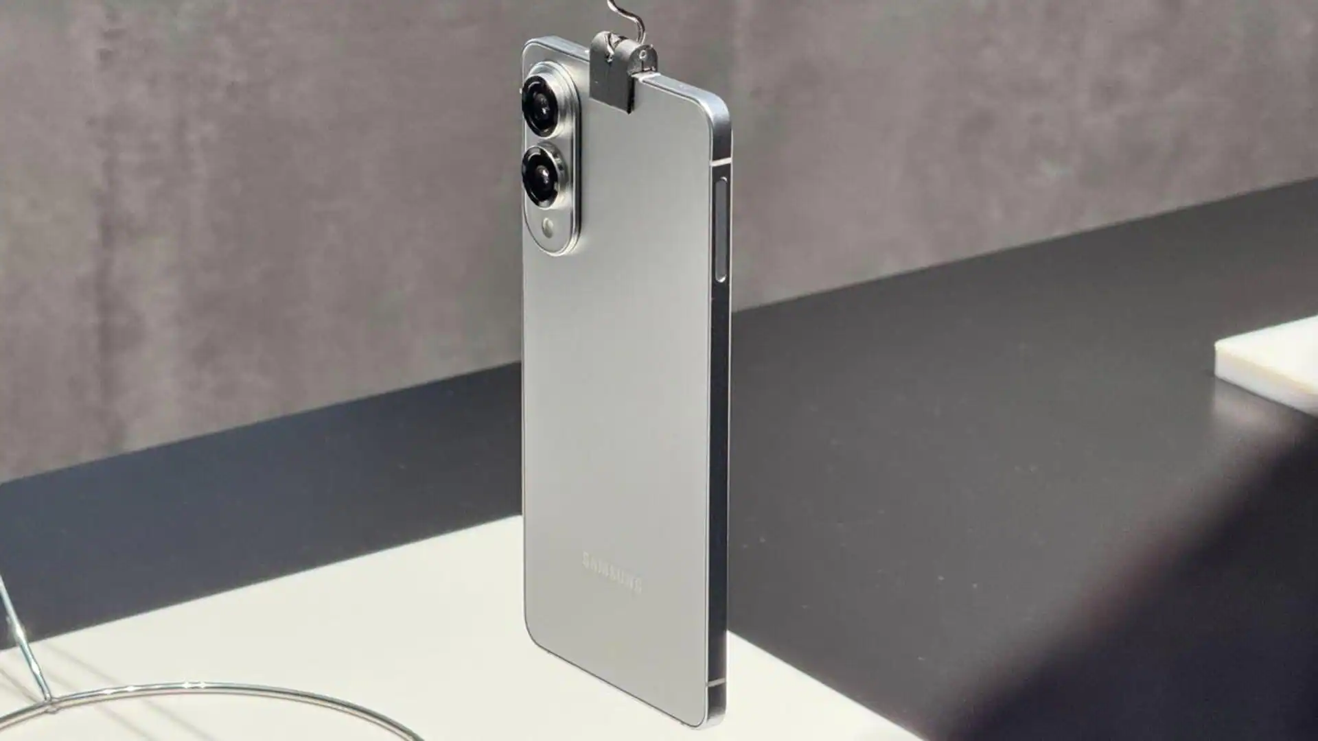 Samsung Galaxy S25 Edge: A Slim Marvel in the 2025 Smartphone Landscape