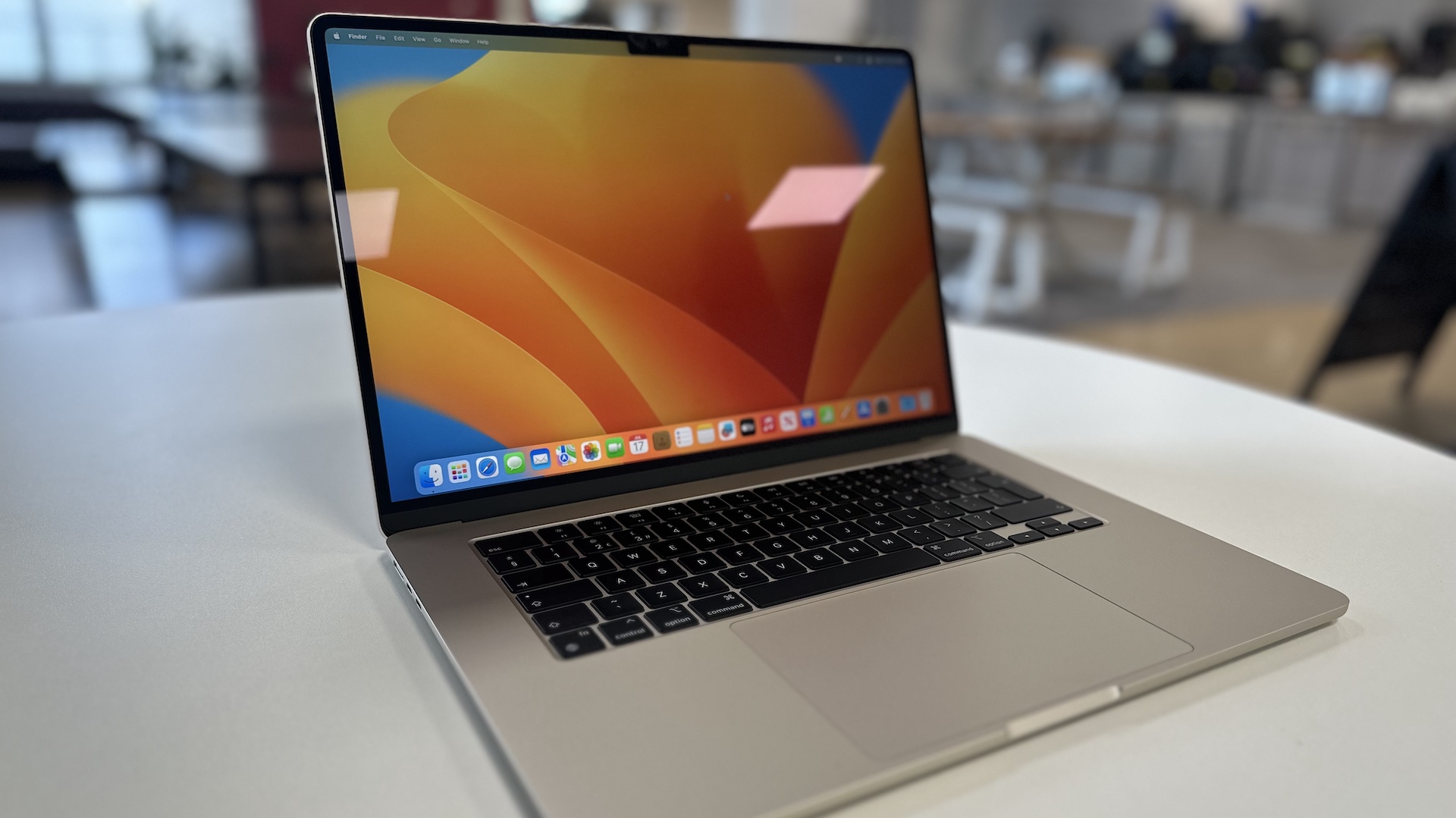 Apple MacBook Air M2 (2023)